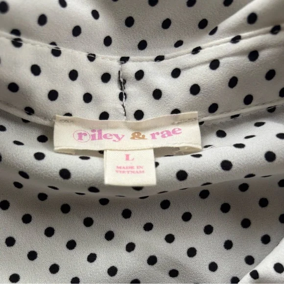 NWT Riley & Rae Blouse - Picture 2 of 4